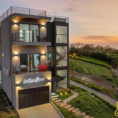 Casa Luna Amarillo - Your Pacific Escape!